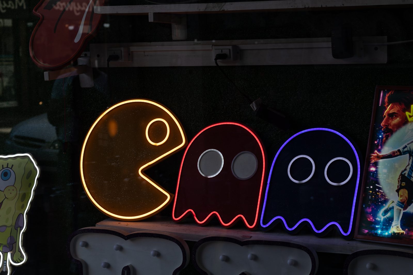 Cartel LED y MDF Pac Man